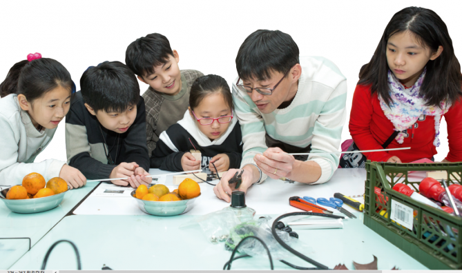 어린이과학동아 (사진= AZA 스튜디오 이서연) 제공